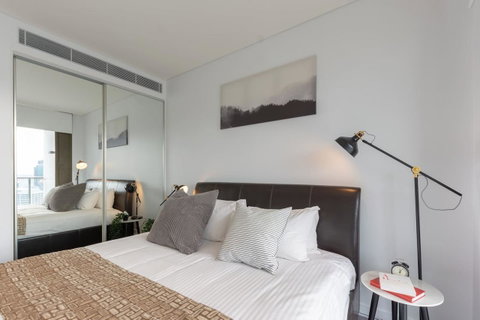 High Rise Apt In Heart Of Sydney Wt Harbour View - Sydneys Hotel 17