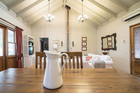 Thistle Hill Guesthouse - Walk To Many Wineries And Restaurants - Sydneys Hotel 30