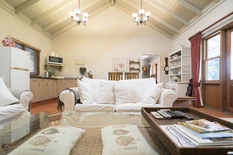 Thistle Hill Guesthouse - Walk To Many Wineries And Restaurants - Sydneys Hotel 29