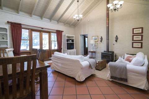 Thistle Hill Guesthouse - Walk To Many Wineries And Restaurants - Sydneys Hotel 32