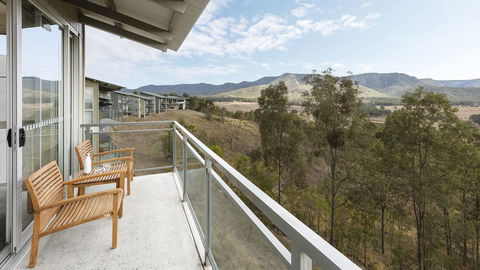 Oaks Cypress Lakes Resort - Sydneys Hotel 14