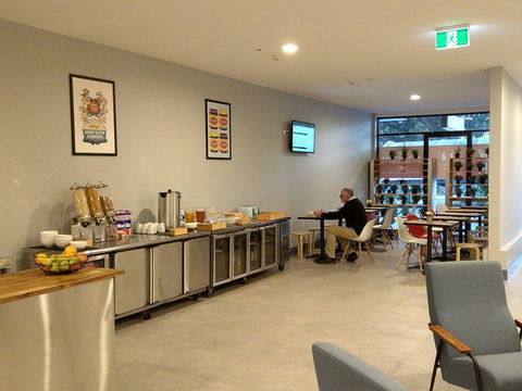 BreakFree On Broadway Sydney, An Accor Hotel - Sydneys Hotel 1