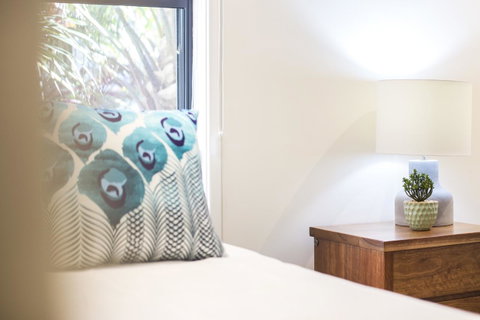 Beachfront 2 - Sydneys Hotel 16