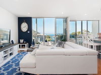 Book Fingal Bay Accommodation Vacations Sydneys Hotel Sydneys Hotel