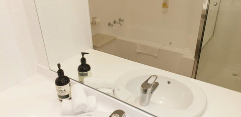 Marina Resort - Sydneys Hotel 28