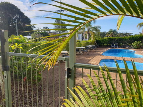 Marina Resort - Sydneys Hotel 10