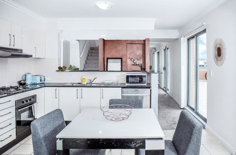 DD Apartments On Darling Harbour - Sydneys Hotel 1