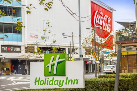 Holiday Inn Sydney Potts Point - Sydneys Hotel 9