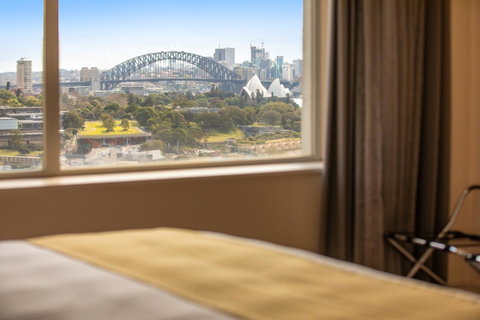 Holiday Inn Sydney Potts Point - Sydneys Hotel 2