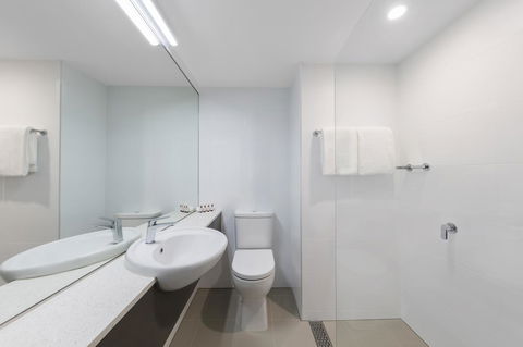 Travelodge Hotel Sydney Airport - Sydneys Hotel 1