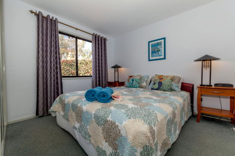 Condo 105 @ Horizons Golf Resort - Salamander Bay NSW - Sydneys Hotel 9
