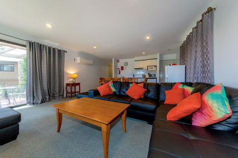 Condo 105 @ Horizons Golf Resort - Salamander Bay NSW - Sydneys Hotel 23
