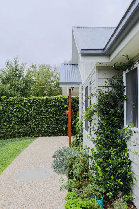 Armidale Cottage - House 2 - Sydneys Hotel 3