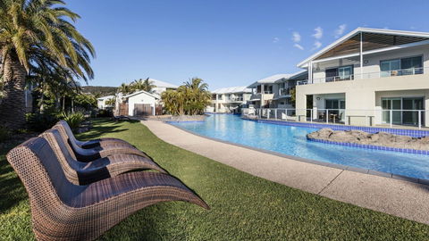 Oaks Port Stephens Pacific Blue Resort - Sydneys Hotel 2