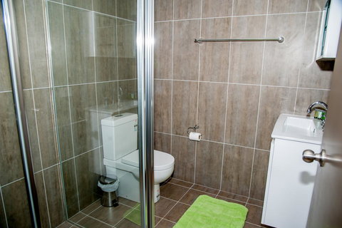 Sinclairs Country Retreat - Sydneys Hotel 41