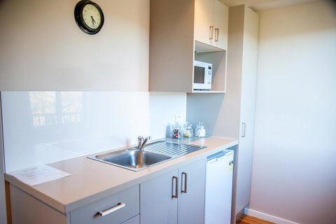 Sinclairs Country Retreat - Sydneys Hotel 5