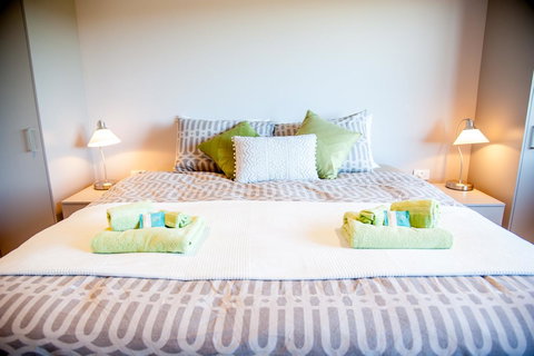 Sinclairs Country Retreat - Sydneys Hotel 3