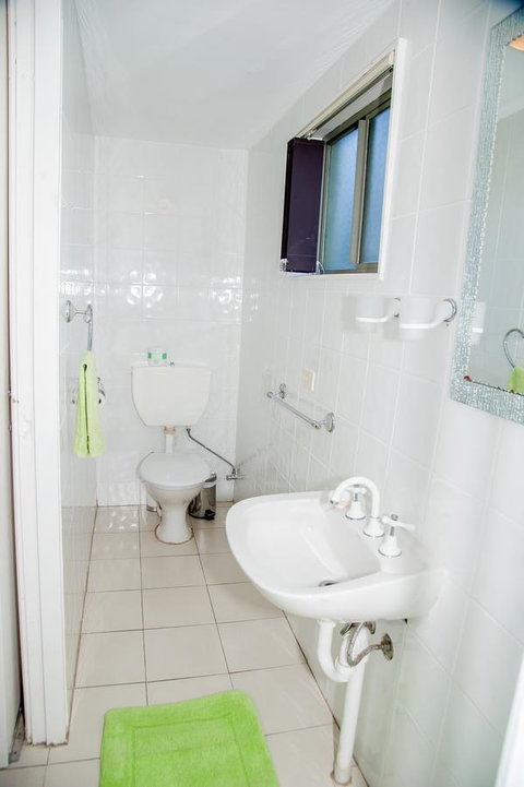 Sinclairs Country Retreat - Sydneys Hotel 27