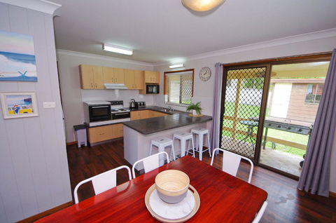 Breakaway, 11 Scott Street - Sydneys Hotel 4