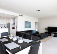 Brand New Executive Apartment - Sydneys Hotel