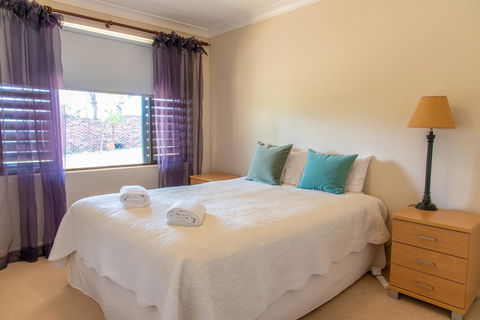 Belmont - Sydneys Hotel 8