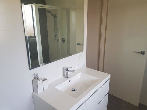 Golden Hill Cottage - Sydneys Hotel 3