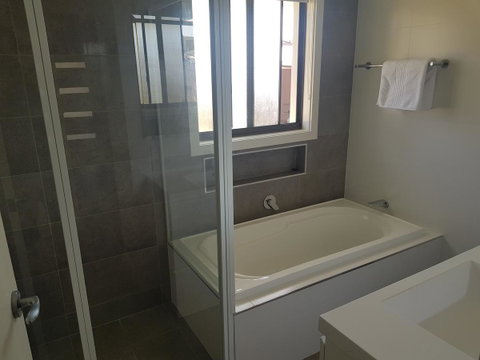 Golden Hill Cottage - Sydneys Hotel 5
