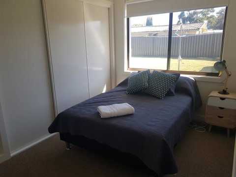 Golden Hill Cottage - Sydneys Hotel 11