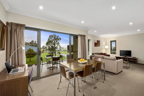 Quest Singleton - Sydneys Hotel 3