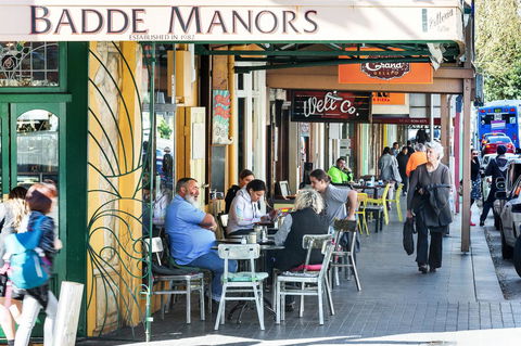 Glebe Self-Contained Modern One-Bedroom Apartments - Sydneys Hotel 1