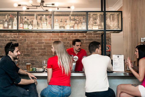 Mad Monkey Hostel Coogee Beach - Sydneys Hotel 4