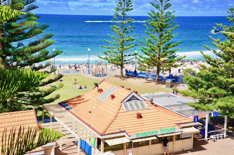 Mad Monkey Hostel Coogee Beach - Sydneys Hotel 17