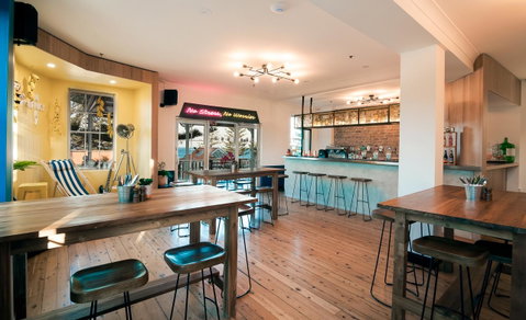 Mad Monkey Hostel Coogee Beach - Sydneys Hotel 27