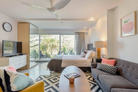 Scandi Beach Apartment - Sydneys Hotel 0