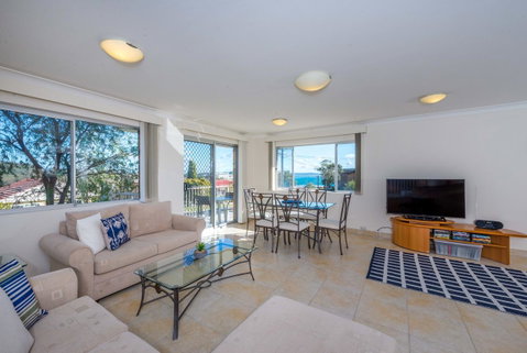 Ronald Avenue 1/65 - Shoal Bay - Sydneys Hotel 0