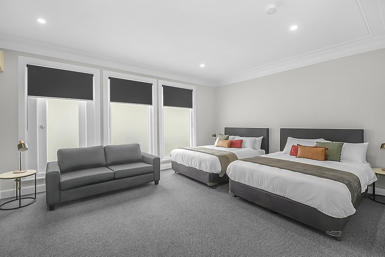 Strathfield West NSW Sydneys Hotel