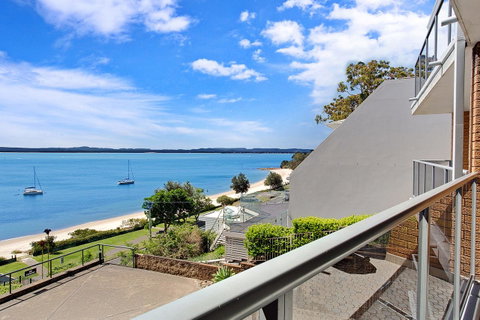 Victoria Parade, Kiah, Unit 10, 53 - Sydneys Hotel 13