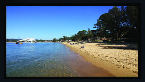BASE Holidays - Ettalong Beach Premium Apartments - Sydneys Hotel 1