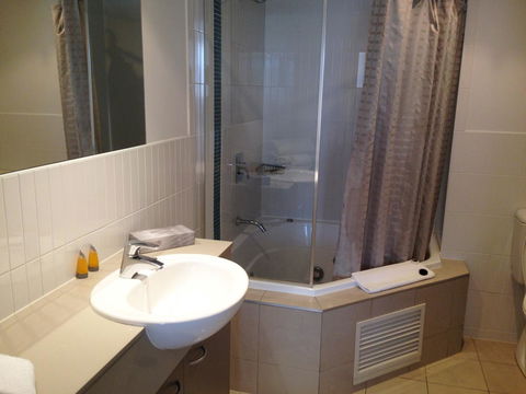 BASE Holidays - Ettalong Beach Premium Apartments - Sydneys Hotel 39