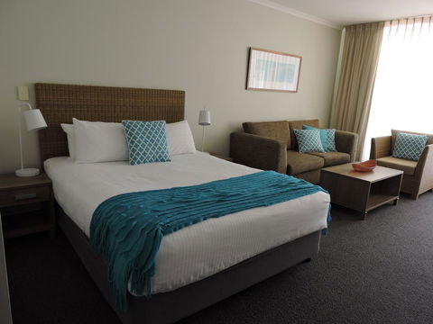 BASE Holidays - Ettalong Beach Premium Apartments - Sydneys Hotel 11
