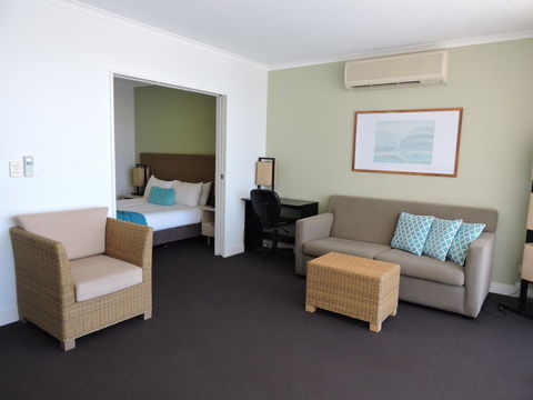BASE Holidays - Ettalong Beach Premium Apartments - Sydneys Hotel 9