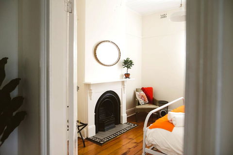 Morpeth Cottage - Sydneys Hotel 15