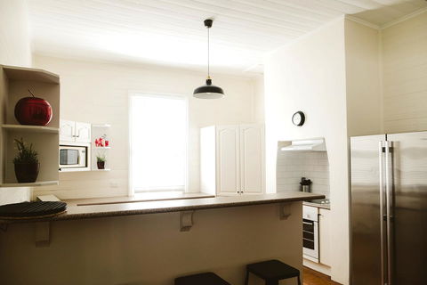 Morpeth Cottage - Sydneys Hotel 32