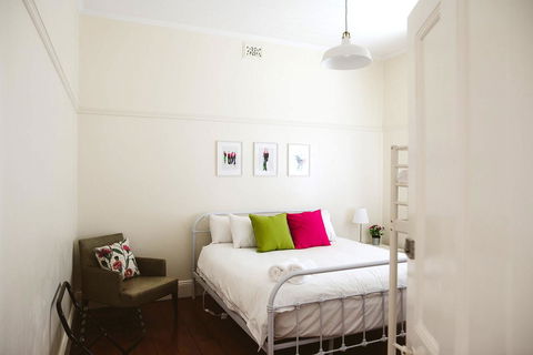 Morpeth Cottage - Sydneys Hotel 12