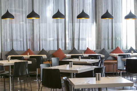 Novotel Sydney City Centre - Sydneys Hotel 26