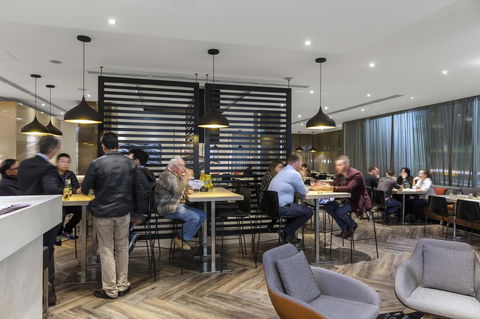 Novotel Sydney City Centre - Sydneys Hotel 21