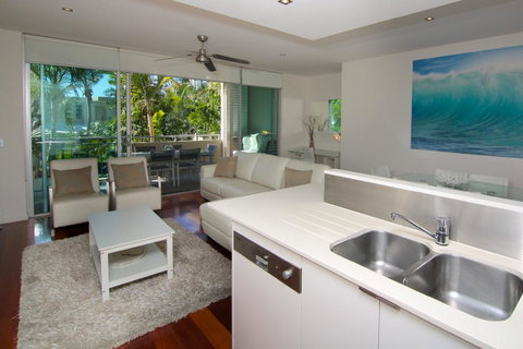 The Beach Cabarita - Sydneys Hotel 8