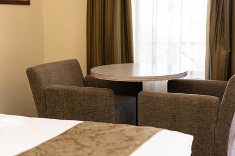 Prince Of Wales Hotel - Sydneys Hotel 8