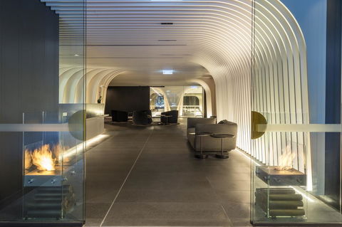 SKYE Suites Sydney - Sydneys Hotel 3