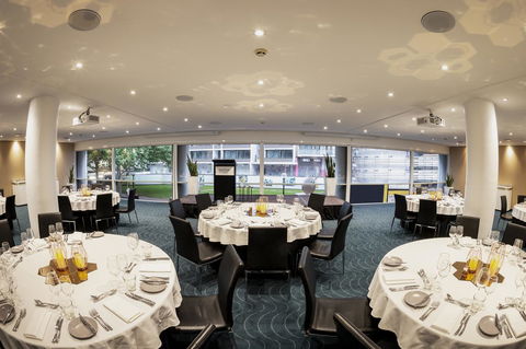 Novotel Sydney Darling Square - Sydneys Hotel 23